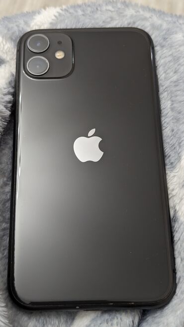 Apple iPhone: IPhone 11, Б/у, 128 ГБ, Черный, Защитное стекло, Чехол, Кабель, 73 %