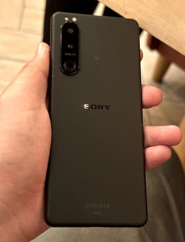 телефон cat: Sony Xperia 5 III, Новый, 128 ГБ, цвет - Черный
