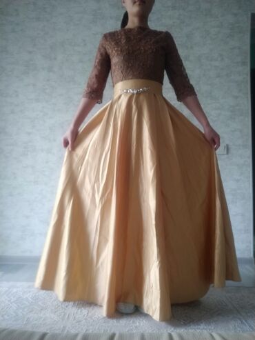 вельветовое платье: Вечернее платье, Пышное, Длинная модель, Атлас, С рукавами, С пайетками, M (EU 38)