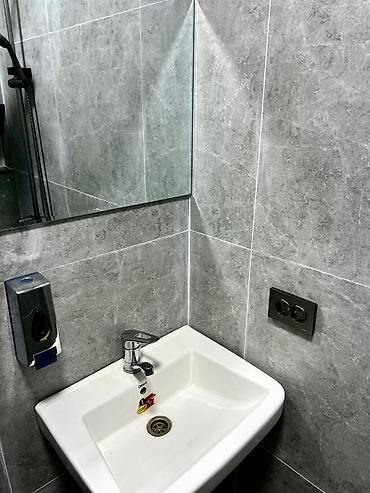 Посуточная аренда квартир: 1 комната, Душевая кабина, Постельное белье, Парковка — 5