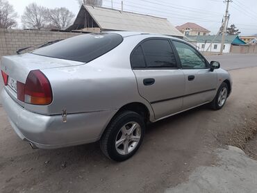 Mitsubishi: Mitsubishi Carisma: 1996 г., 1.6 л, Механика, Бензин