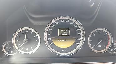 kar: Mercedes-Benz E-Class: 2.2 l | 2011 il Sedan — 1