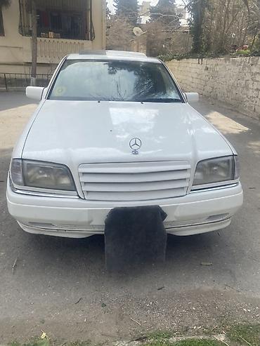 c180 1994: Mercedes-Benz 220: 2.2 l | 1994 il — 2