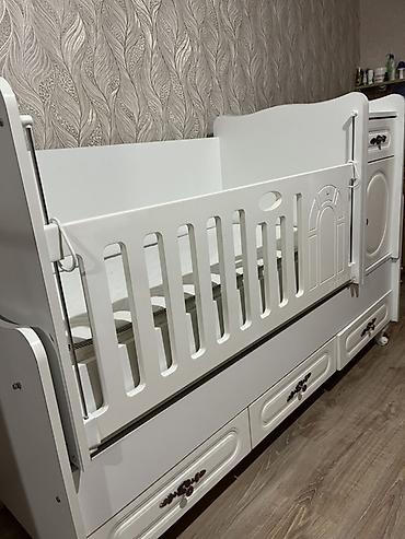 usag kravati: Oğlan və qız üçün, İşlənmiş, Dördbucaq, Beşik, Dəstsiz, Matras ilə, Yellənmə mexanizmsiz — 4