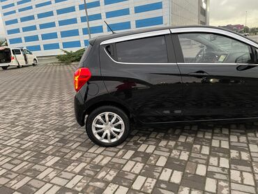 chevrolet kamaro: Chevrolet Spark: 2017 г., 1 л, Вариатор, Бензин, Седан