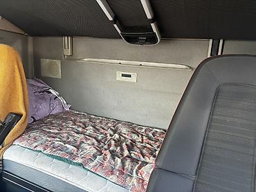 Грузовики: Грузовик, Volvo, Стандарт, 7 т, Б/у — 7