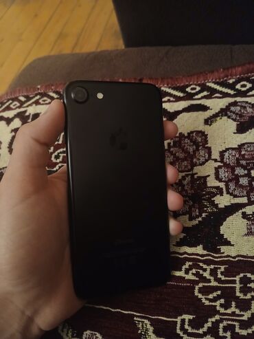 iphone 12 pro max islenmis qiymeti: IPhone 7, 32 GB, Qara, Barmaq izi