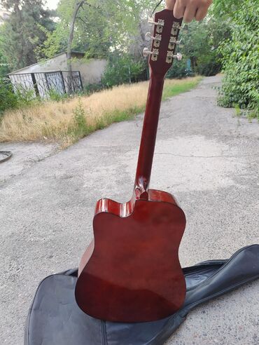 фазаиль амаль кыргызча: Guitar model no 41C-N full new condition bag and accessories as a gift
