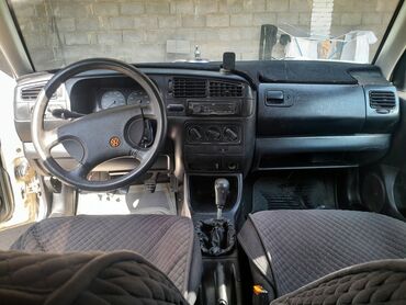 Volkswagen: Volkswagen Golf: 1997 г., 1.6 л, Механика, Бензин, Хэтчбэк — 2