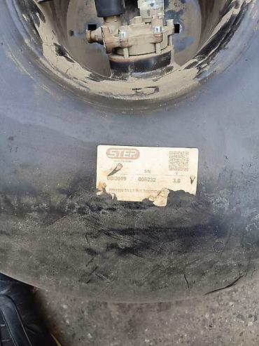 mashin balon: LPG qaz avadanliqi satilir. Üstündə 60 litrlik qaz balonu ve qaz LPG — 3