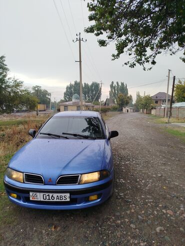 Mitsubishi: Mitsubishi Carisma: 1999 г., 1.6 л, Механика, Бензин, Седан