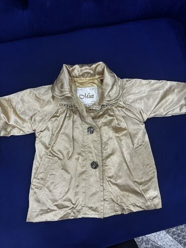 Üst geyimləri: 1 yasa uygundu