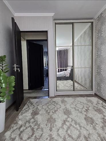 Продажа квартир: 3 комнаты, 58 м², 4 мкр 104 серия, 3 этаж, Евроремонт — 5