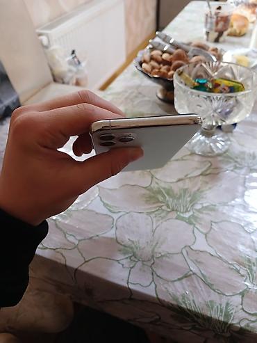 Apple iPhone: IPhone 11 Pro Max, 512 GB, Ağ, Face ID — 5