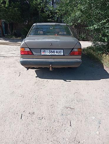 дверные карты на 124: Mercedes-Benz W124: 1990 г., 2 л, Механика, Бензин, Седан — 4