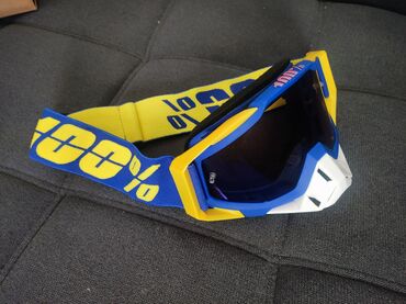 маска очки: Очки защитные для мотоспорта 
фирма:"100%"
(новые)
цена: 1000 сом