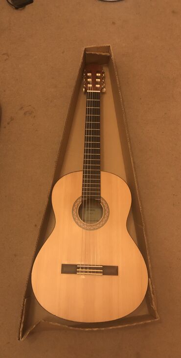 gitara: Klassik gitara, Yamaha