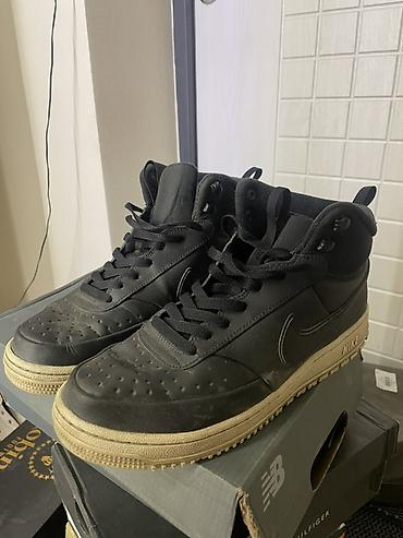 найк ботус: Мужские кроссовки, 43, Nike, Б/у, цвет - Черный, Платная доставка — 1