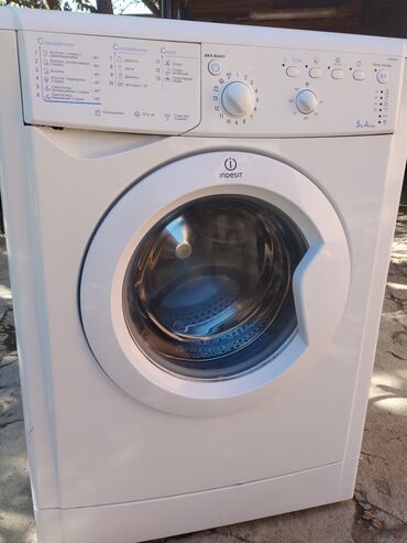 Кир жуучу машиналар: Кир жуучу машина Indesit, Колдонулган, Автомат, 5 кг чейин, Тар