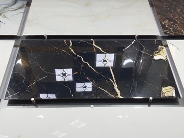 metbex ucun moyka: Mərmər effektli seramik plitə - Rəng: dərin qara fon üzərində