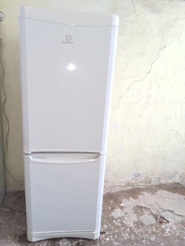 Mətbəx üçün digər texnika: 2 qapılı Indesit Soyuducu Satılır, rəng - Ağ