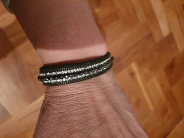 srebrne narukvice muske: Multi-layered bracelet