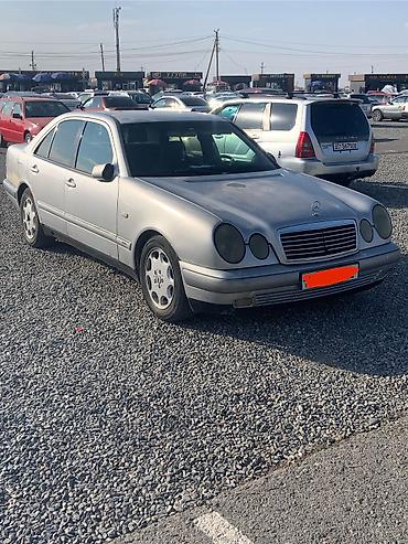 авариный мерс: Mercedes-Benz E-Class: 1998 г. — 2