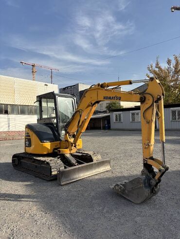 тракторы погрузчик: Экскаватор, Komatsu, 2012 г., Гусеницалуу