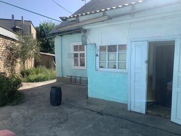 Продажа домов: Дом, 150 м², 4 комнаты, Собственник, Старый ремонт at lalafo.kg — 4 Продажа домов: Дом, 150 м², 4 комнаты, Собственник, Старый ремонт — 4