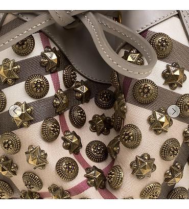 tote canta: Burberry Beige Supernova Check Vinyl and Leather Studded Tote - — 2