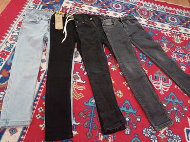 джинсовое платье с поясом: Джинсы и брюки, цвет - Черный, Новый