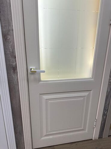 двери с двух сторон из бельгии: Межкомнатная дверь со стеклом, Дерево, цвет - Белый