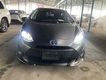 куплю приус: Toyota Prius: 2018 г., 1.5 л, Вариатор, Гибрид, Хэтчбэк