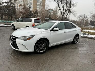 Toyota: Toyota Camry: 2017 г., 2.5 л, Автомат, Бензин