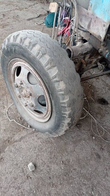 Транспорт: МТЗ 80 технический абалы жакшы баасын келишебиз трактор Бишкекте