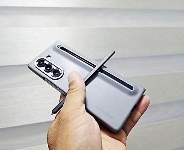 z fold 3: Samsung Galaxy Z Fold6, Б/у, 256 ГБ, цвет - Серебристый, 1 SIM, 2 SIM, eSIM — 9