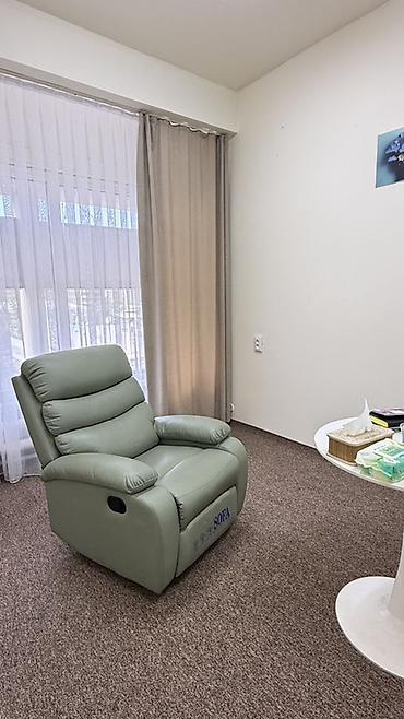 псих: Кабинет Для психолога, В административном здании, 14 м², Посуточно, С оборудованием — 1