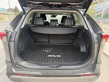 tayota auris: Toyota RAV4: 2021 г., Гибрид — 9