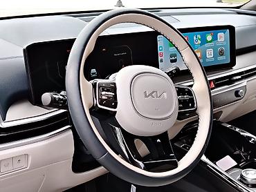 man sat: Kia Sorento: 1.6 l | 2025 il — 4
