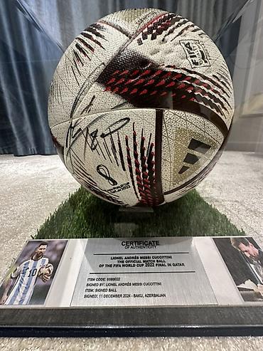 Toplar: Kolleksiya üçün nadir futbol topu - Model: Adidas Al Rihla Pro – FIFA — 1
