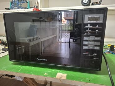 Mikrodalğalı soba Panasonic, Mikrodalğalar ilə, rəng - Qara