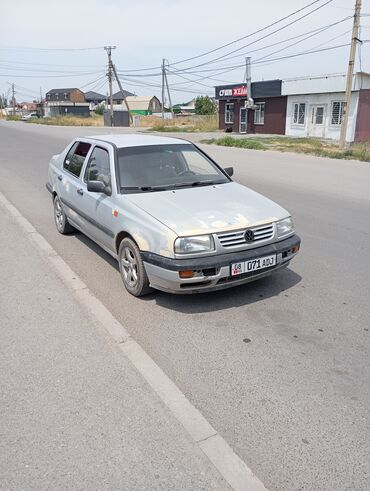 автомобили в рассрочку без первоначального взноса: Volkswagen Vento: 1992 г., 1.8 л, Автоматтык, Бензин, Седан