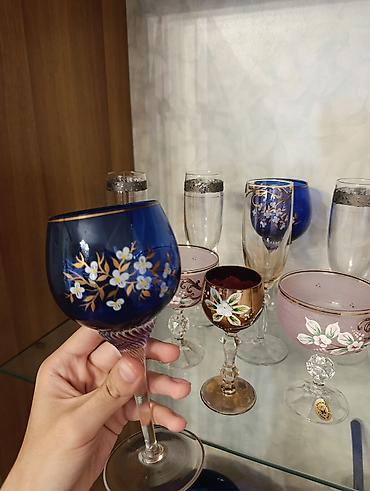 dibcek qablari: Qədəhlər, rəng - Göy, Şüşə — 2