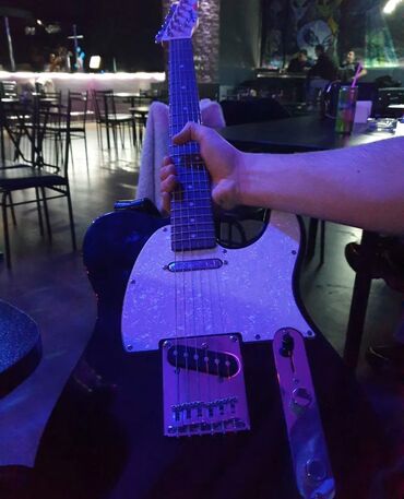 gitara sim: Электрогитара, Fender, 6 струн, Б/у, Бесплатная доставка