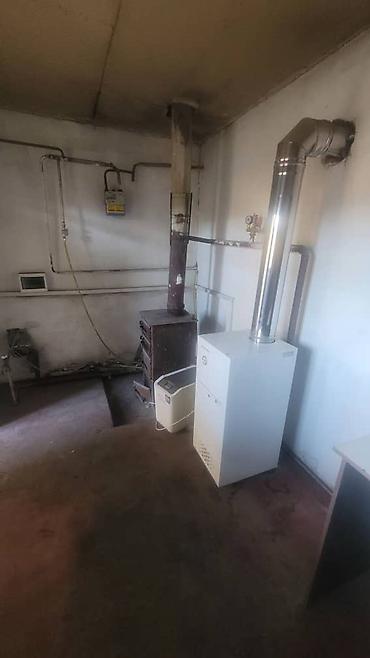 Продажа коттеджей и домов: 🏡 Продаётся просторный дом в районе Восток-5 📐 Площадь дома: 150 м² 🌿 — 12