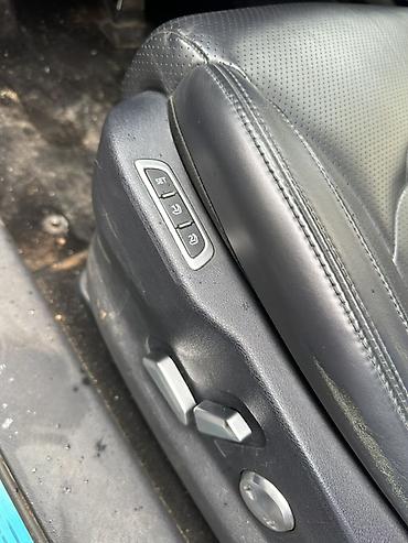 JMEV: JMEV EX5: 2020 г., 0.1 л, Вариатор, Электромобиль, Кроссовер — 9