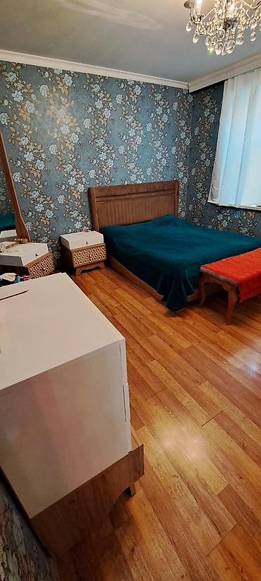 Həyət evləri və villalar: Satılır: həyət evi Qala qəsəbəsi, Xaşaxuna bağlarında, mərkəzi yoldan — 8