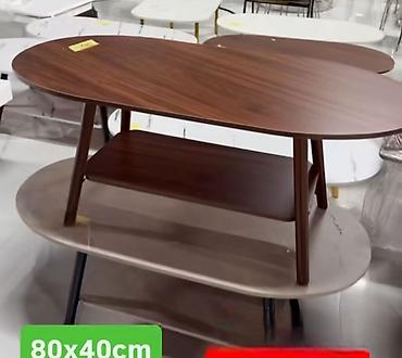plisani: Klub sto sa policom – drvo orah ton - Dimenzije: 80 × 40 cm (označeno — 1
