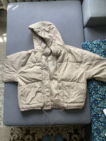 зимние женские куртки купить бишкек: Пуховик, Короткая модель, Китай, С капюшоном, Оверсайз, One size