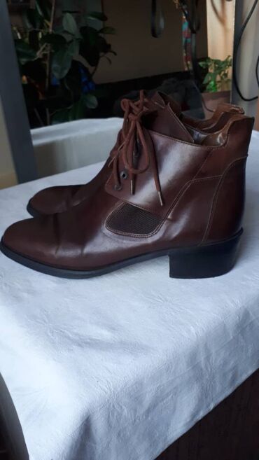 puma patike bele zenske: Ankle boots, 39